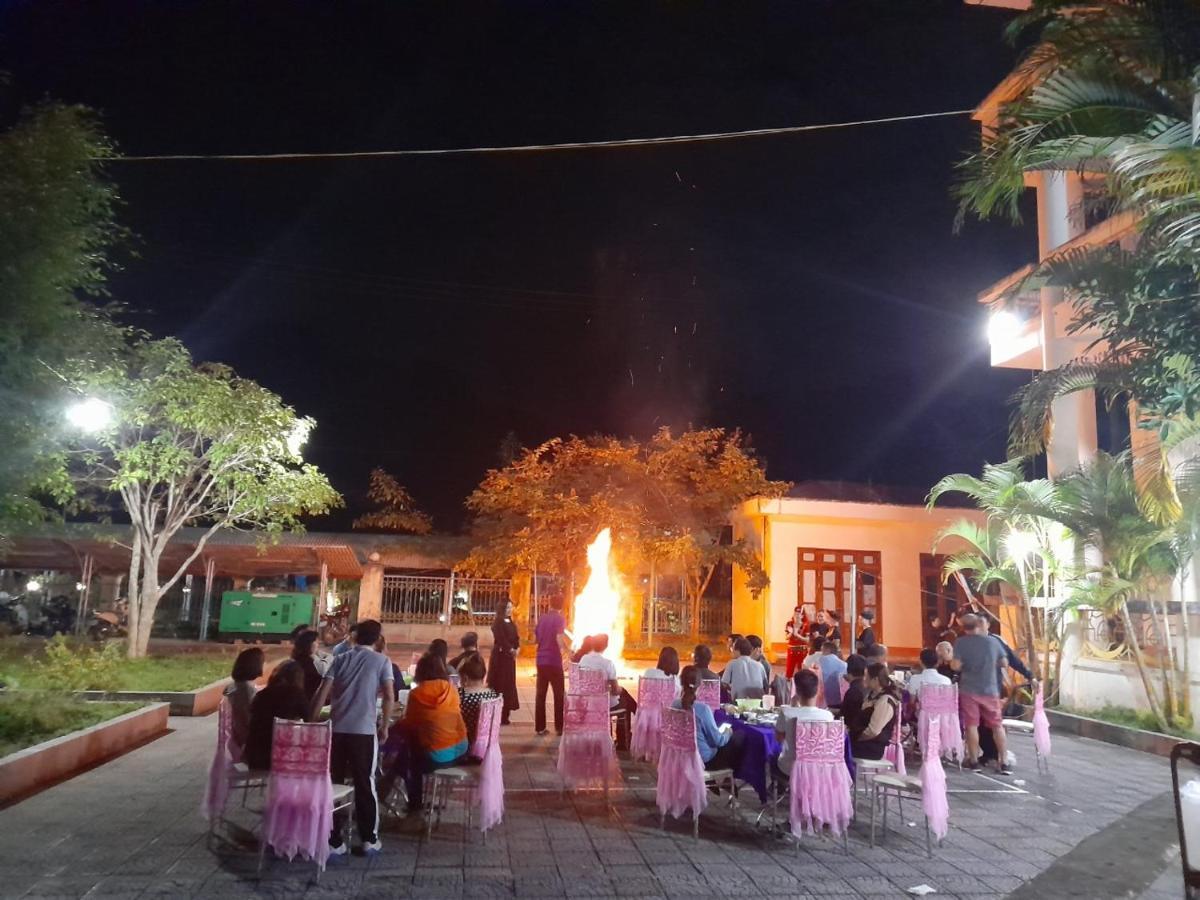 Khach San Vuon Quoc Gia Ba Be Hotel Bac Kan Bagian luar foto