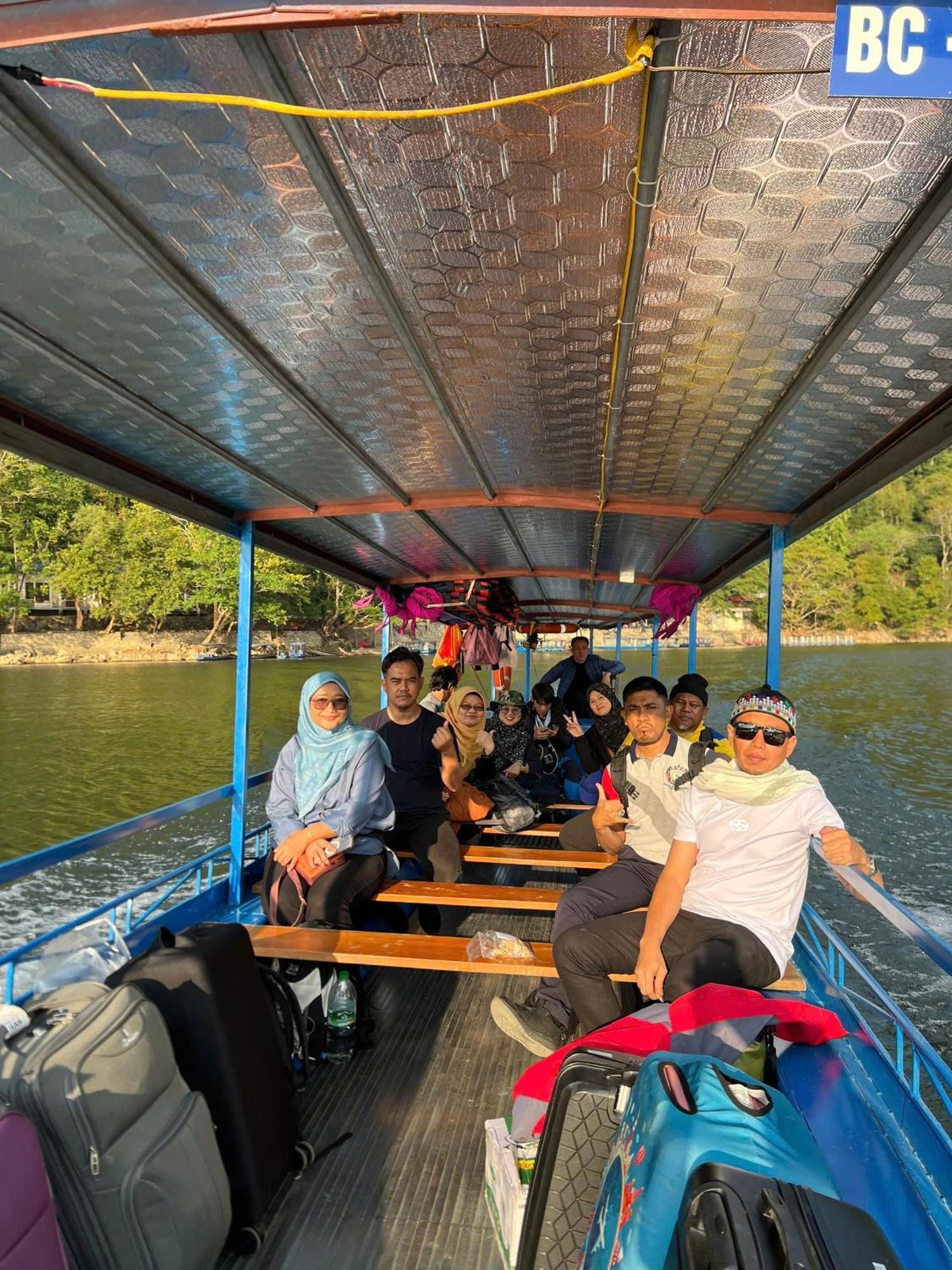 Khach San Vuon Quoc Gia Ba Be Hotel Bac Kan Bagian luar foto