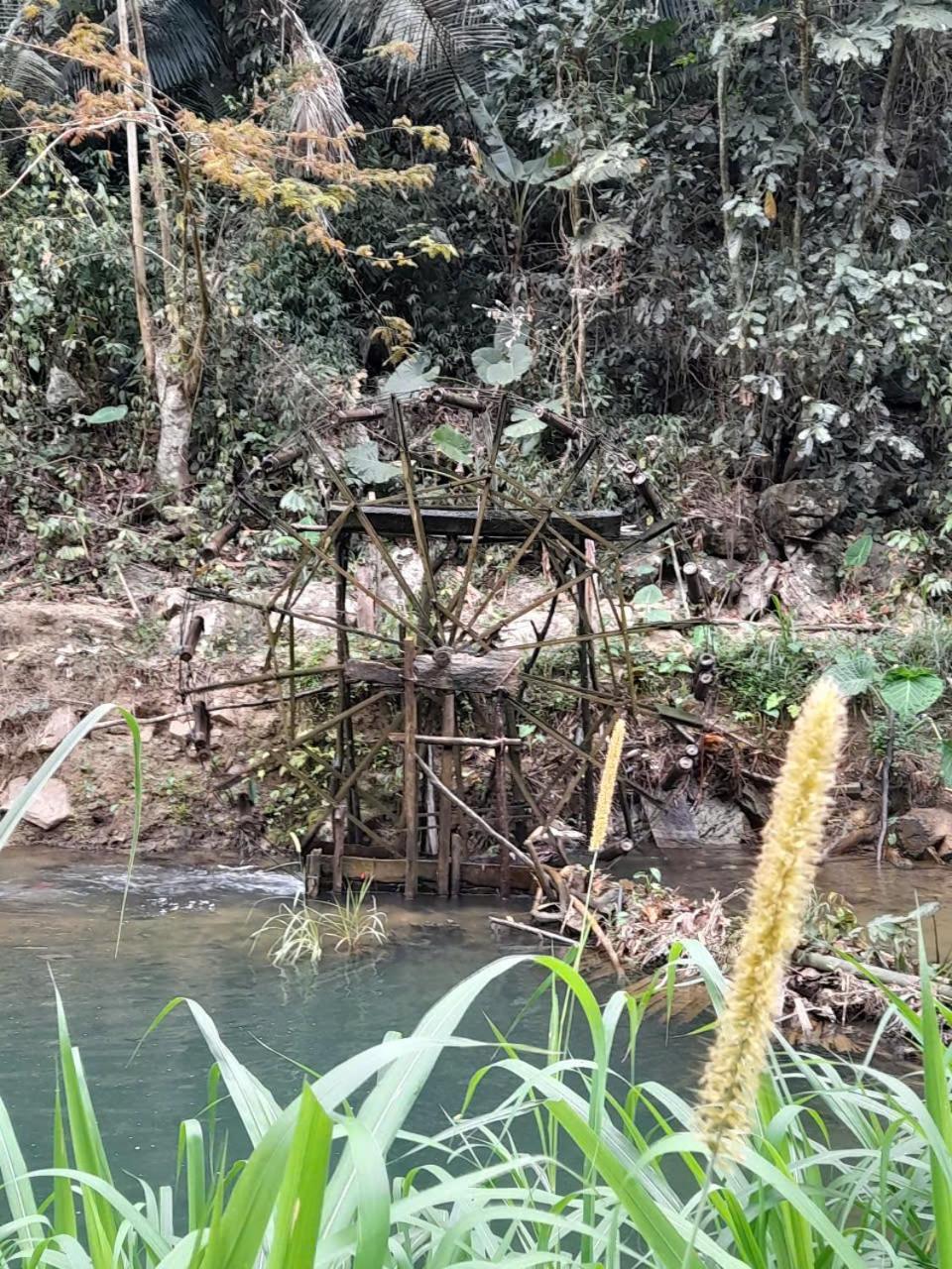 Khach San Vuon Quoc Gia Ba Be Hotel Bac Kan Bagian luar foto